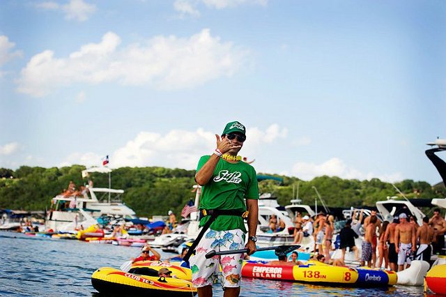 paddle-boarding-aquapalooza-sup